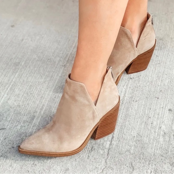 Vince Camuto Gigietta ankle bootie - Picture 10 of 13